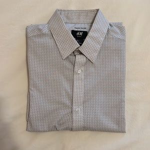 👔 White w black dot design long sleeve button up